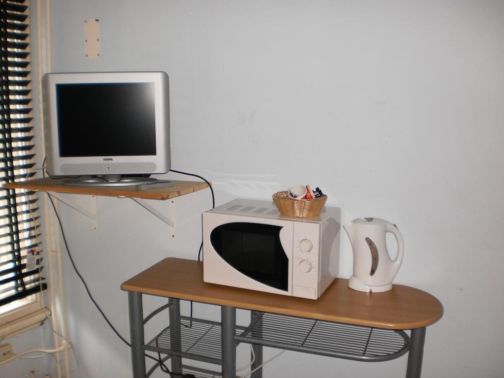Hostel Pension Tivoli Гронинген Экстерьер фото