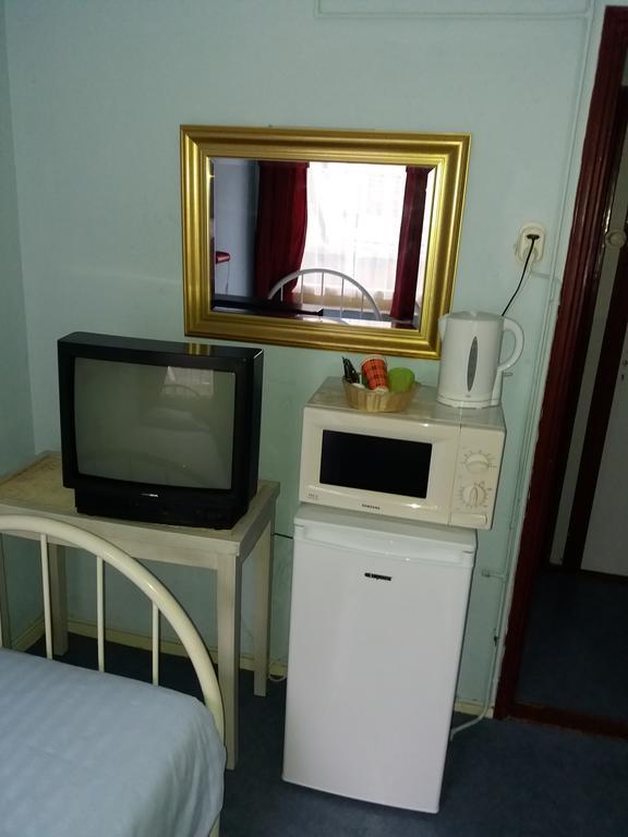 Hostel Pension Tivoli Гронинген Экстерьер фото