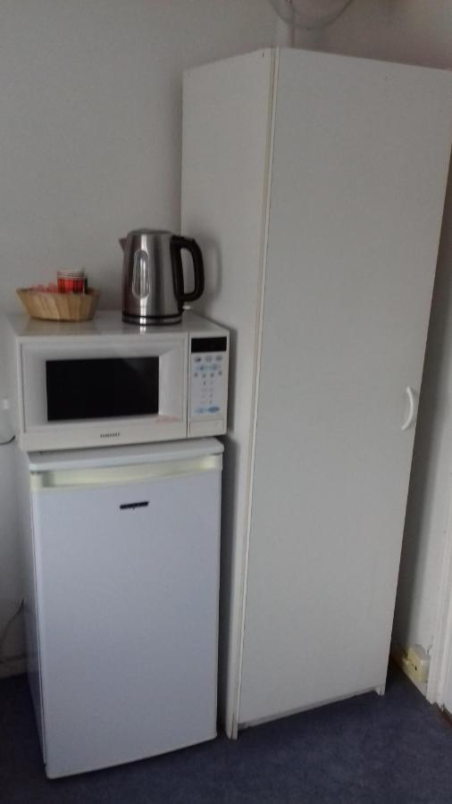 Hostel Pension Tivoli Гронинген Экстерьер фото