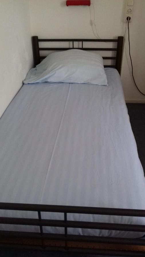 Hostel Pension Tivoli Гронинген Экстерьер фото