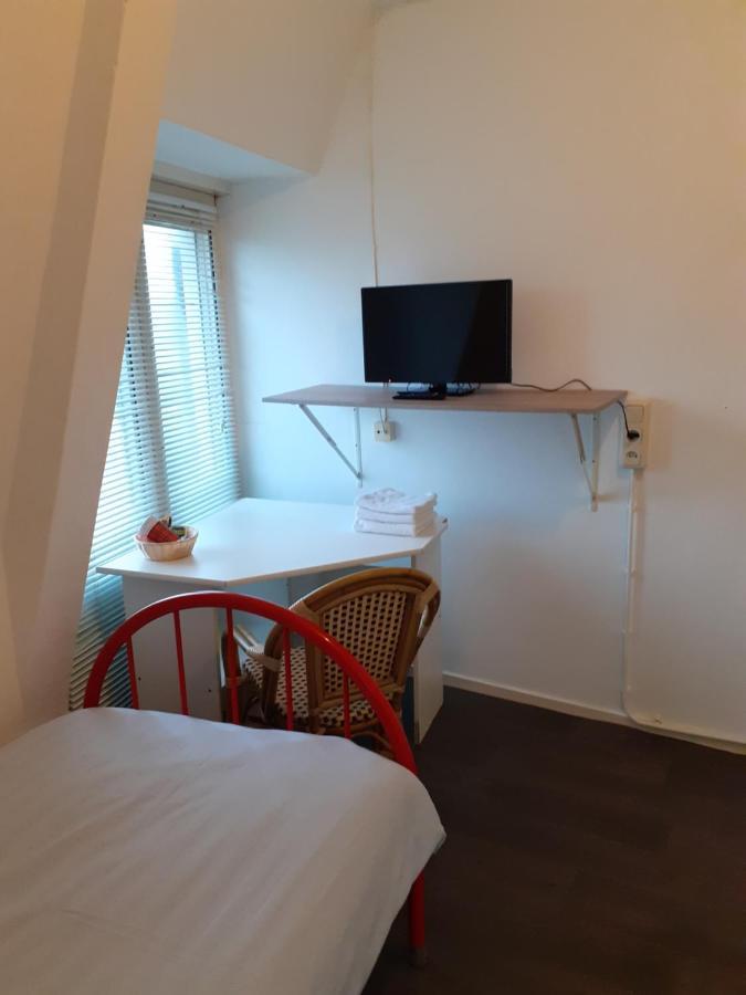 Hostel Pension Tivoli Гронинген Экстерьер фото